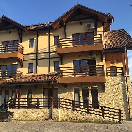 Pensiunea Royal Spa Piatra Neamţ Exterior foto