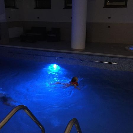 Pensiunea Royal Spa Piatra Neamţ Exterior foto