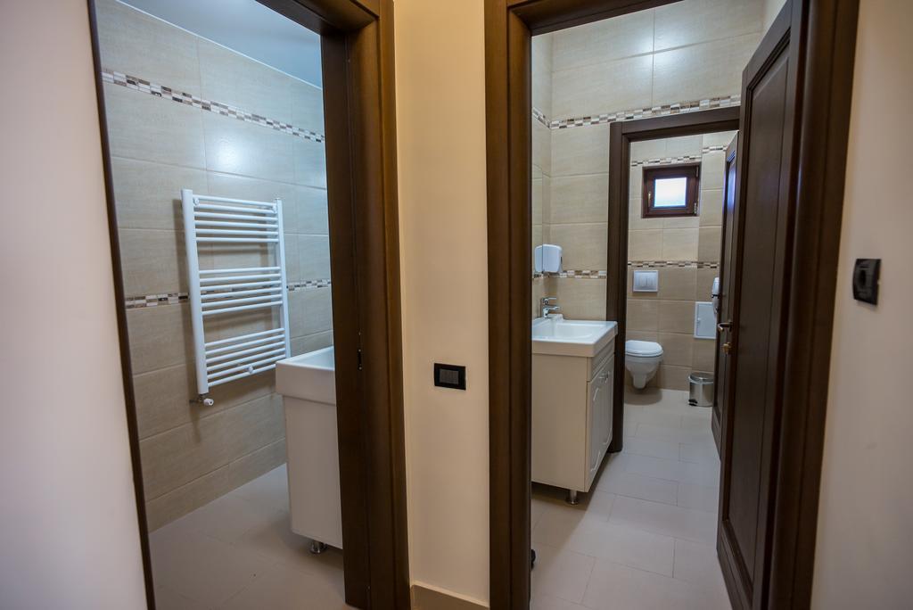 Pensiunea Royal Spa Piatra Neamţ Exterior foto